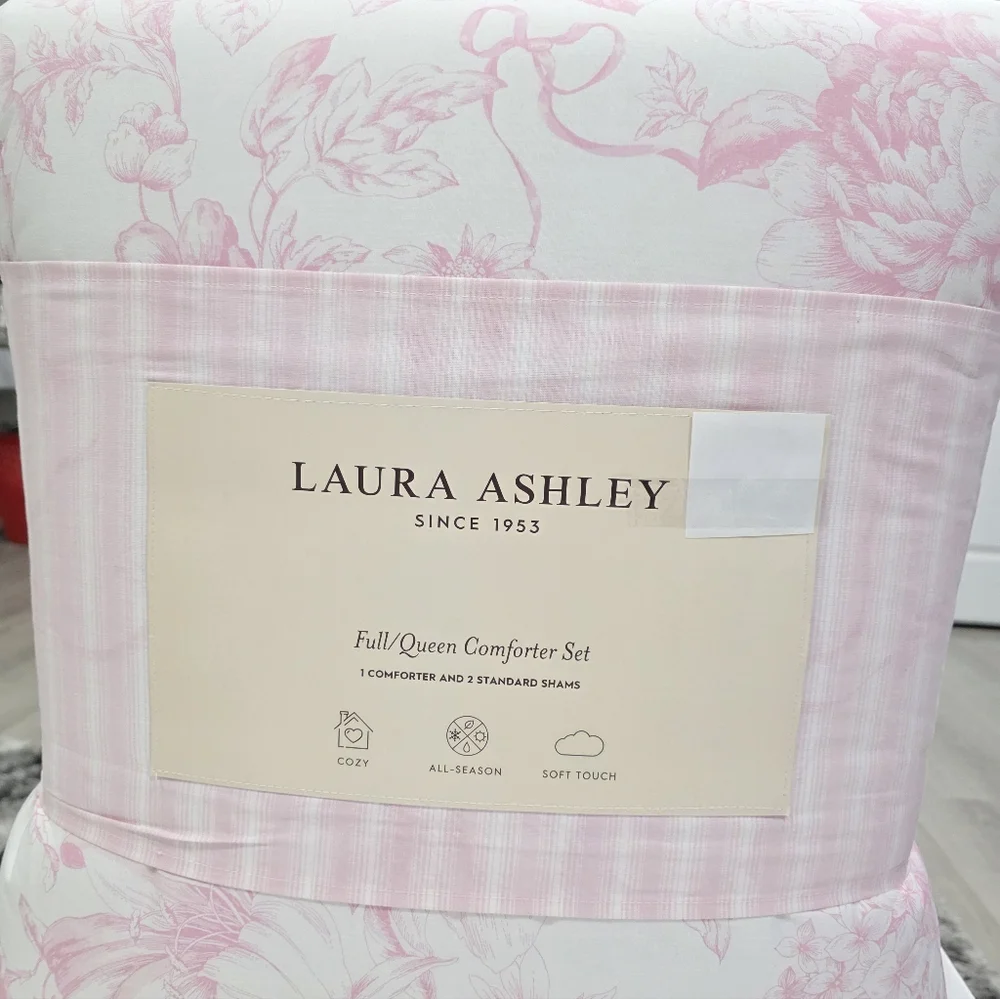 Laura Ashley Pink Bow Queen Comforter Set